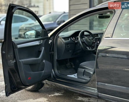 Чорний Шкода Октавія, об'ємом двигуна 1.6 л та пробігом 259 тис. км за 14200 $, фото 23 на Automoto.ua