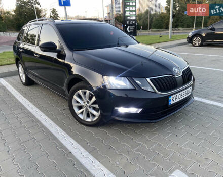 Черный Шкода Октавия, объемом двигателя 1.6 л и пробегом 260 тыс. км за 13500 $, фото 12 на Automoto.ua