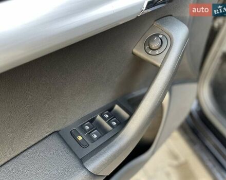 Черный Шкода Октавия, объемом двигателя 1.4 л и пробегом 241 тыс. км за 12900 $, фото 87 на Automoto.ua