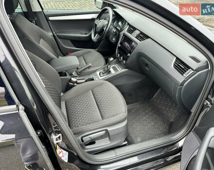 Черный Шкода Октавия, объемом двигателя 1.6 л и пробегом 230 тыс. км за 12700 $, фото 17 на Automoto.ua