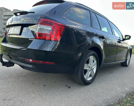 Черный Шкода Октавия, объемом двигателя 2 л и пробегом 266 тыс. км за 14450 $, фото 20 на Automoto.ua