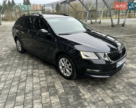 Черный Шкода Октавия, объемом двигателя 1.6 л и пробегом 219 тыс. км за 13500 $, фото 9 на Automoto.ua