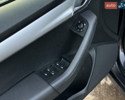 Чорний Шкода Октавія, об'ємом двигуна 1.6 л та пробігом 259 тис. км за 14200 $, фото 24 на Automoto.ua