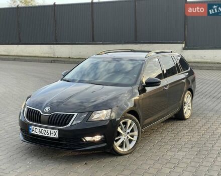 Черный Шкода Октавия, объемом двигателя 1.4 л и пробегом 241 тыс. км за 12900 $, фото 5 на Automoto.ua