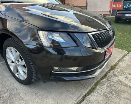 Черный Шкода Октавия, объемом двигателя 1.6 л и пробегом 222 тыс. км за 13850 $, фото 6 на Automoto.ua