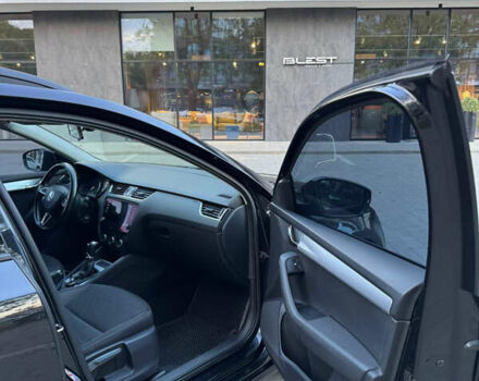 Шкода Октавия 2017 в Ужгороде на Automoto.ua Черный Шкода Октавия, объемом двигателя 2 л и пробегом 286 тыс. км за 14150 $, фото 17 на Automoto.ua