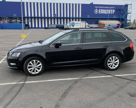 Черный Шкода Октавия, объемом двигателя 1.6 л и пробегом 239 тыс. км за 12200 $, фото 2 на Automoto.ua