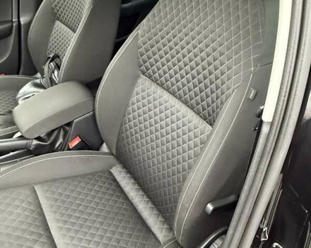 Черный Шкода Октавия, объемом двигателя 2 л и пробегом 235 тыс. км за 15800 $, фото 64 на Automoto.ua