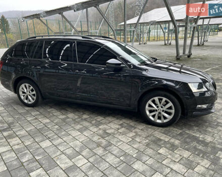 Черный Шкода Октавия, объемом двигателя 1.6 л и пробегом 219 тыс. км за 13500 $, фото 8 на Automoto.ua