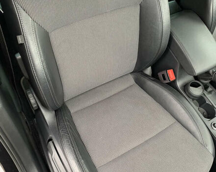 Черный Шкода Октавия, объемом двигателя 1.6 л и пробегом 239 тыс. км за 12200 $, фото 13 на Automoto.ua