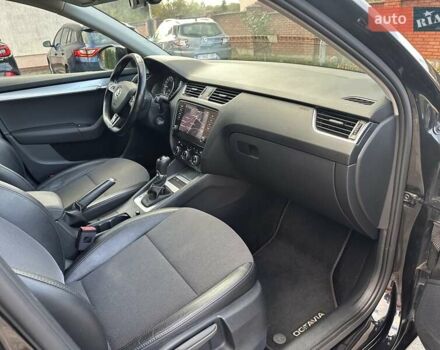 Черный Шкода Октавия, объемом двигателя 1.6 л и пробегом 222 тыс. км за 13850 $, фото 27 на Automoto.ua