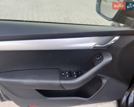 Черный Шкода Октавия, объемом двигателя 1.6 л и пробегом 231 тыс. км за 13000 $, фото 9 на Automoto.ua