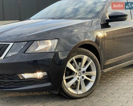 Черный Шкода Октавия, объемом двигателя 1.4 л и пробегом 241 тыс. км за 12900 $, фото 4 на Automoto.ua