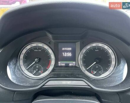 Шкода Октавія 2017 у Києві на Automoto.ua Чорний Шкода Октавія, об'ємом двигуна 1.97 л та пробігом 317 тис. км за 16290 $, фото 15 на Automoto.ua