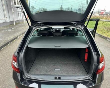 Чорний Шкода Октавія, об'ємом двигуна 1.6 л та пробігом 231 тис. км за 12700 $, фото 9 на Automoto.ua