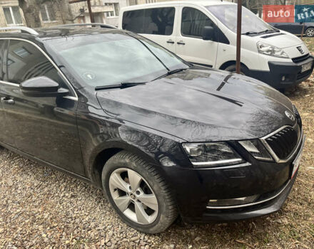 Черный Шкода Октавия, объемом двигателя 2 л и пробегом 225 тыс. км за 16900 $, фото 2 на Automoto.ua