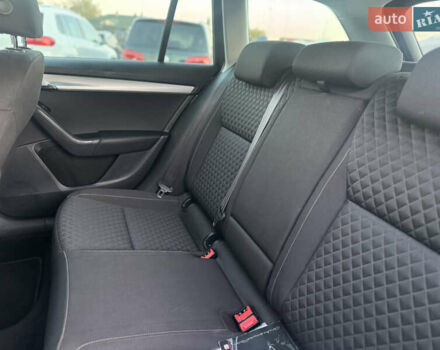 Черный Шкода Октавия, объемом двигателя 2 л и пробегом 240 тыс. км за 15900 $, фото 69 на Automoto.ua