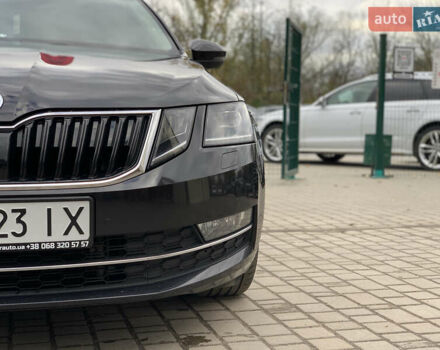Шкода Октавия 2018 в Бердичеве на Automoto.ua Черный Шкода Октавия, объемом двигателя 2 л и пробегом 232 тыс. км за 16999 $, фото 9 на Automoto.ua