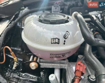 Черный Шкода Октавия, объемом двигателя 2 л и пробегом 216 тыс. км за 17800 $, фото 44 на Automoto.ua