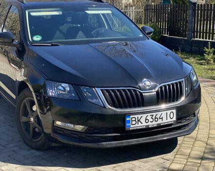 Чорний Шкода Октавія, об'ємом двигуна 1.6 л та пробігом 253 тис. км за 11800 $, фото 3 на Automoto.ua