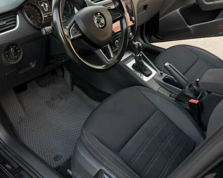 Черный Шкода Октавия, объемом двигателя 1.6 л и пробегом 218 тыс. км за 14000 $, фото 11 на Automoto.ua