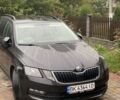 Черный Шкода Октавия, объемом двигателя 1.6 л и пробегом 252 тыс. км за 11800 $, фото 1 на Automoto.ua
