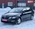 Черный Шкода Октавия, объемом двигателя 1.6 л и пробегом 250 тыс. км за 14200 $, фото 1 на Automoto.ua