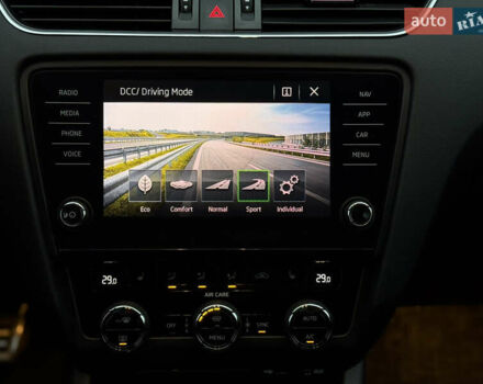 Чорний Шкода Октавія, об'ємом двигуна 2 л та пробігом 220 тис. км за 16999 $, фото 24 на Automoto.ua