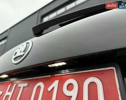 Чорний Шкода Октавія, об'ємом двигуна 2 л та пробігом 220 тис. км за 16999 $, фото 42 на Automoto.ua