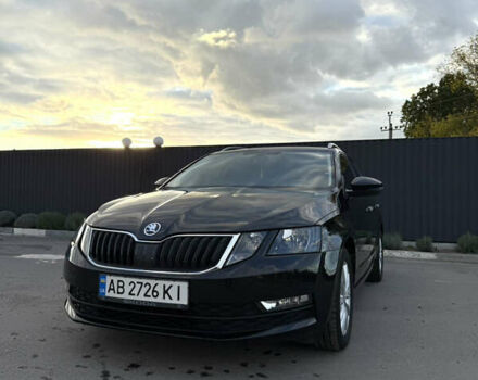 Черный Шкода Октавия, объемом двигателя 1.6 л и пробегом 218 тыс. км за 14000 $, фото 2 на Automoto.ua