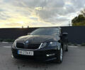 Черный Шкода Октавия, объемом двигателя 1.6 л и пробегом 218 тыс. км за 14000 $, фото 2 на Automoto.ua