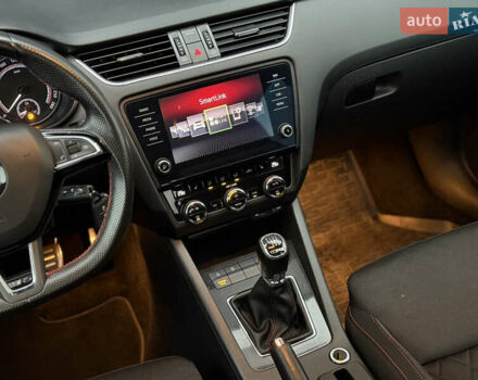 Чорний Шкода Октавія, об'ємом двигуна 2 л та пробігом 220 тис. км за 16999 $, фото 22 на Automoto.ua