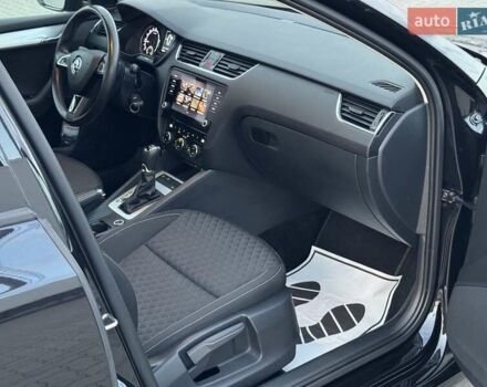 Черный Шкода Октавия, объемом двигателя 2 л и пробегом 241 тыс. км за 16500 $, фото 27 на Automoto.ua