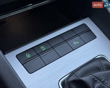 Черный Шкода Октавия, объемом двигателя 2 л и пробегом 241 тыс. км за 16500 $, фото 36 на Automoto.ua