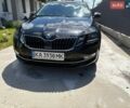 Черный Шкода Октавия, объемом двигателя 1.6 л и пробегом 225 тыс. км за 15900 $, фото 1 на Automoto.ua