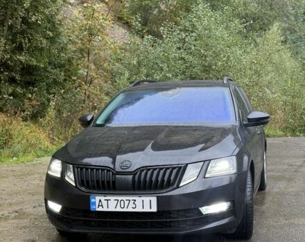 Чорний Шкода Октавія, об'ємом двигуна 2 л та пробігом 300 тис. км за 17000 $, фото 1 на Automoto.ua