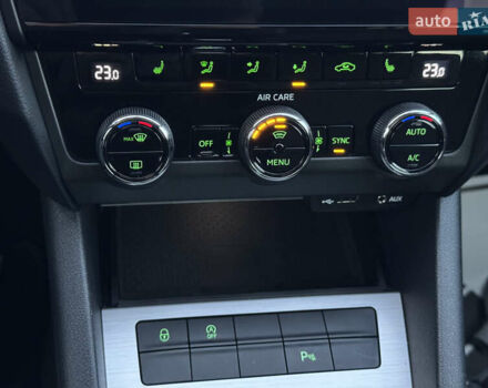 Черный Шкода Октавия, объемом двигателя 2 л и пробегом 241 тыс. км за 15850 $, фото 35 на Automoto.ua