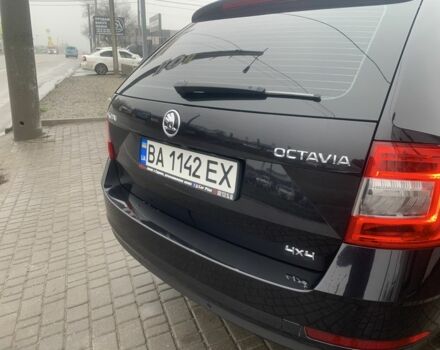 Черный Шкода Октавия, объемом двигателя 2 л и пробегом 259 тыс. км за 14500 $, фото 6 на Automoto.ua