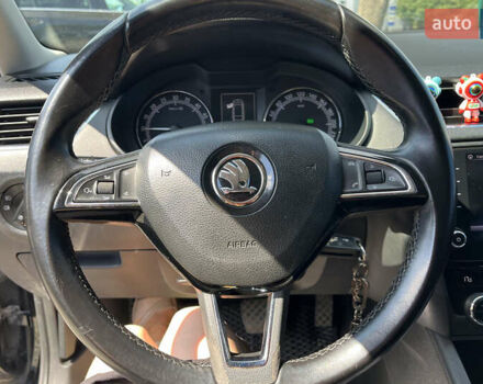 Черный Шкода Октавия, объемом двигателя 1.97 л и пробегом 255 тыс. км за 14500 $, фото 13 на Automoto.ua