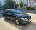 Черный Шкода Октавия, объемом двигателя 1.97 л и пробегом 305 тыс. км за 14400 $, фото 1 на Automoto.ua