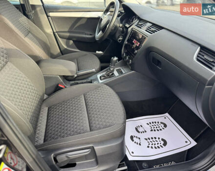 Черный Шкода Октавия, объемом двигателя 2 л и пробегом 240 тыс. км за 15900 $, фото 38 на Automoto.ua