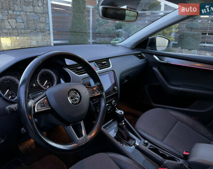 Черный Шкода Октавия, объемом двигателя 2 л и пробегом 175 тыс. км за 16500 $, фото 3 на Automoto.ua