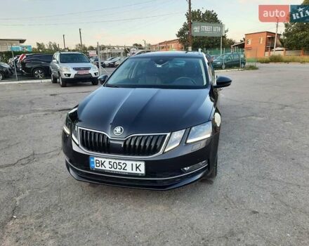 Чорний Шкода Октавія, об'ємом двигуна 1.6 л та пробігом 192 тис. км за 17800 $, фото 4 на Automoto.ua