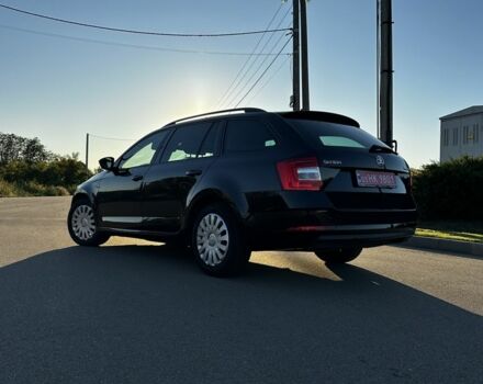 Черный Шкода Октавия, объемом двигателя 1.6 л и пробегом 246 тыс. км за 13000 $, фото 3 на Automoto.ua