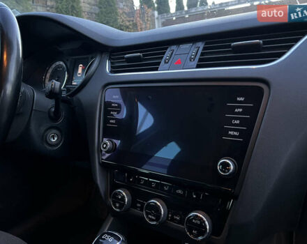 Черный Шкода Октавия, объемом двигателя 2 л и пробегом 175 тыс. км за 16500 $, фото 28 на Automoto.ua