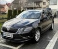 Черный Шкода Октавия, объемом двигателя 1.6 л и пробегом 320 тыс. км за 12800 $, фото 1 на Automoto.ua