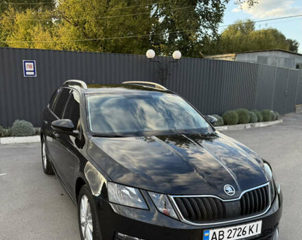 Черный Шкода Октавия, объемом двигателя 1.6 л и пробегом 218 тыс. км за 14000 $, фото 1 на Automoto.ua