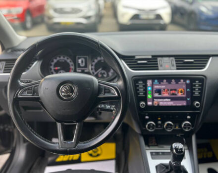 Чорний Шкода Октавія, об'ємом двигуна 1.6 л та пробігом 300 тис. км за 13300 $, фото 9 на Automoto.ua