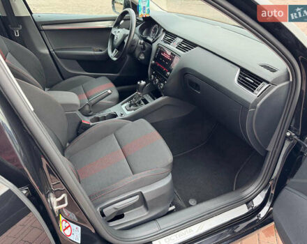 Черный Шкода Октавия, объемом двигателя 2 л и пробегом 216 тыс. км за 17800 $, фото 39 на Automoto.ua