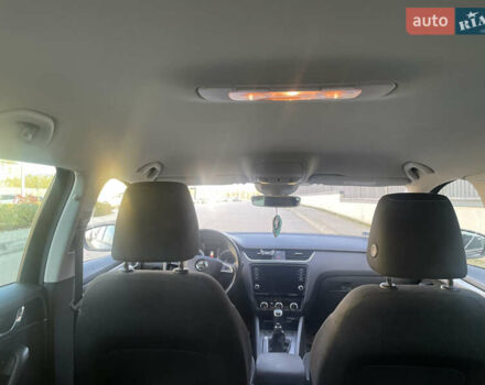 Черный Шкода Октавия, объемом двигателя 1.6 л и пробегом 251 тыс. км за 12400 $, фото 27 на Automoto.ua